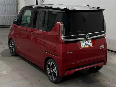 NISSAN ROOX