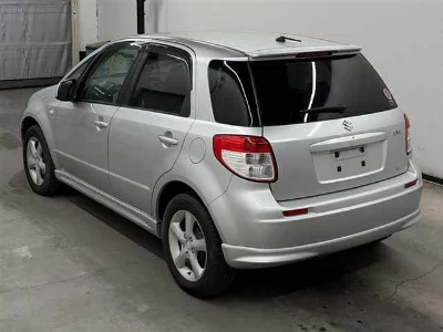 SUZUKI SX-4