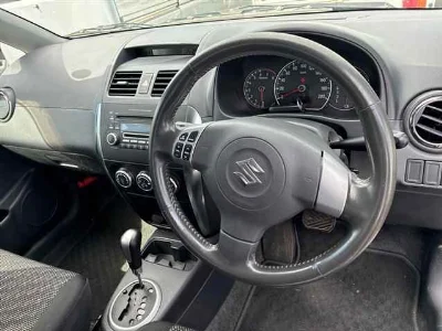 SUZUKI SX-4