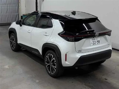 TOYOTA YARIS CROSS