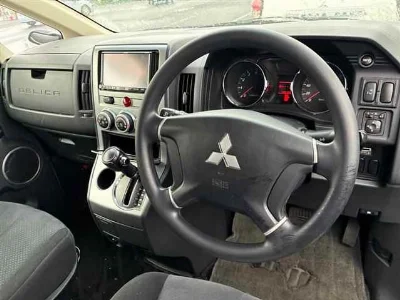 MITSUBISHI DELICA D5
