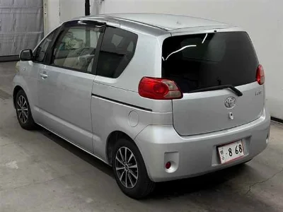 TOYOTA PORTE