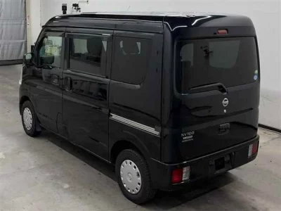 NISSAN CLIPPER VAN
