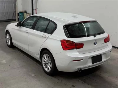 BMW 1 SERIES