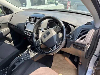 MITSUBISHI RVR