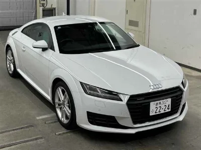 AUDI TT