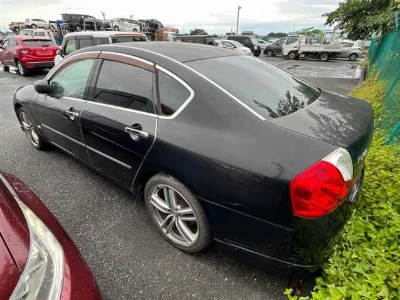 NISSAN FUGA