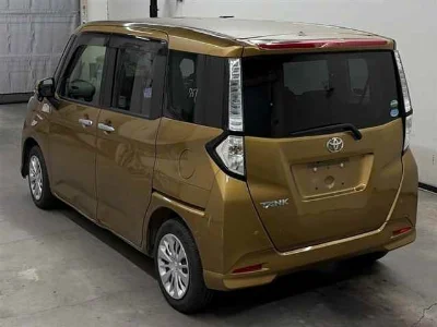 TOYOTA TANK