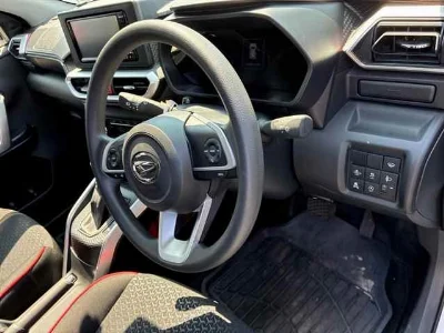 DAIHATSU ROCKY