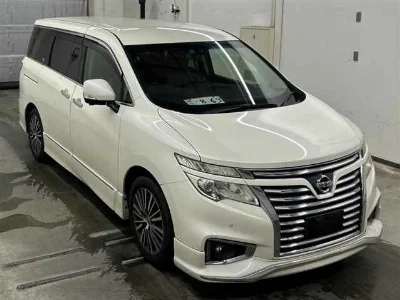 NISSAN ELGRAND