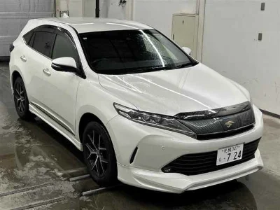 TOYOTA HARRIER