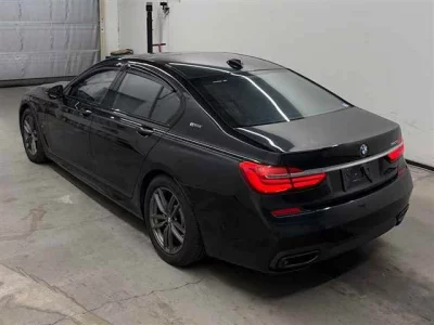 BMW 7 SERIES