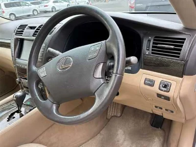 LEXUS LS