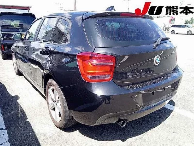 BMW 1 SERIES