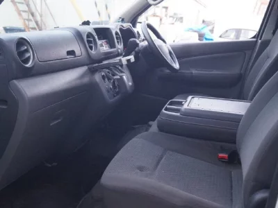 NISSAN CARAVAN