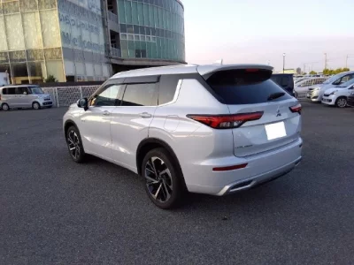 MITSUBISHI OUTLANDER PHEV