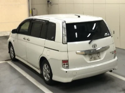 TOYOTA ISIS