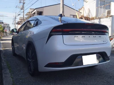 TOYOTA PRIUS