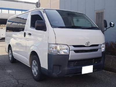 TOYOTA HIACE VAN