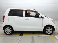 Цена авто Mazda AZ-Wagon с аукционов Японии, номер кузова MJ23S, пробег 62 000, оценка 20
