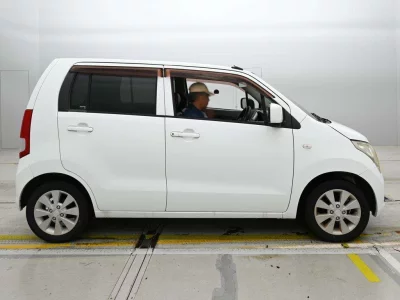 MAZDA AZ WAGON