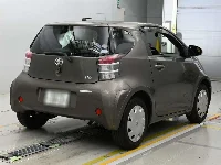Toyota iQ