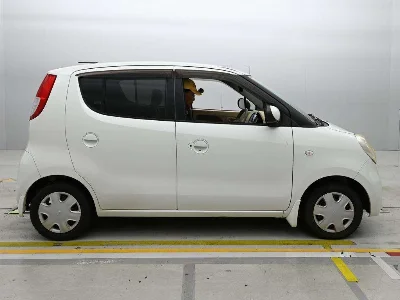SUZUKI MRWAGON
