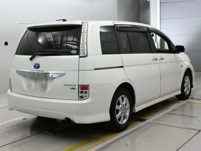 TOYOTA ISIS