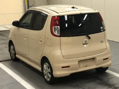 SUZUKI MRWAGON