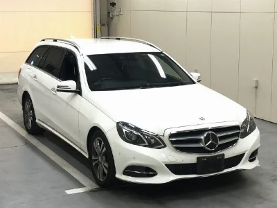 MERCEDES BENZ E CLASS