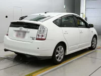 Цена авто Toyota Prius с аукционов Японии, номер кузова NHW20, пробег 126 000, оценка 20