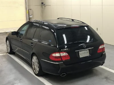 MERCEDES BENZ E CLASS