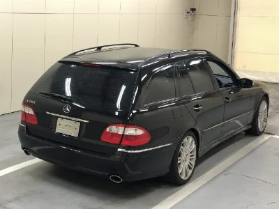 MERCEDES BENZ E CLASS