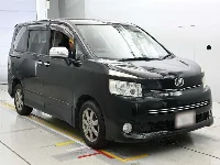 Цена авто Toyota Voxy с аукционов Японии, номер кузова ZRR75W, пробег 208 000, оценка 2