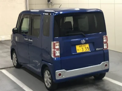 DAIHATSU WAKE