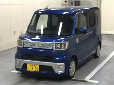 DAIHATSU WAKE