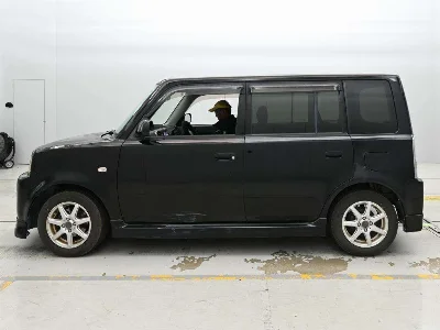 TOYOTA BB