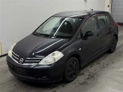 NISSAN TIIDA