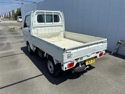 NISSAN CLIPPER TRUCK