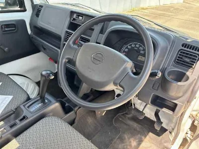 NISSAN CLIPPER TRUCK