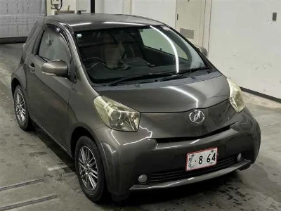 TOYOTA IQ