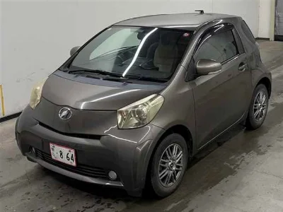 TOYOTA IQ