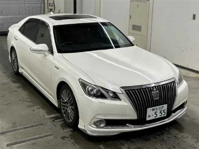 TOYOTA CROWN MAJESTA