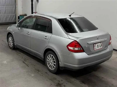 NISSAN TIIDA LATIO