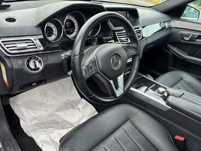 MERCEDES BENZ E CLASS