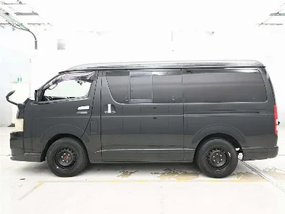 TOYOTA REGIUS VAN