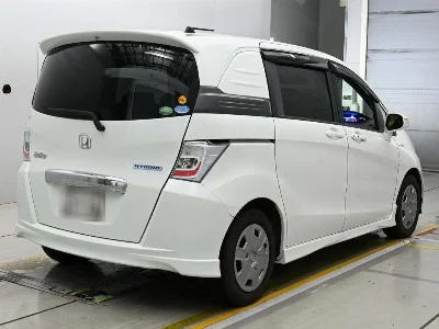 HONDA FREED SPIKE
