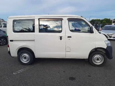 TOYOTA TOWN ACE VAN