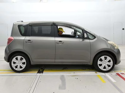 TOYOTA RACTIS
