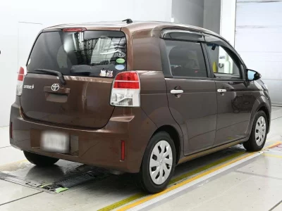 TOYOTA SPADE